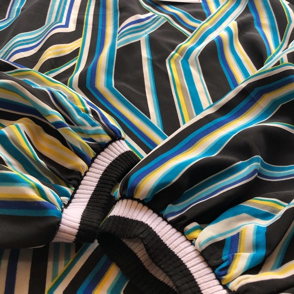 BISOU BISOU FLOWY TOP WITH KNITTED CUFFS/COLLAR - Picture 4 of 8